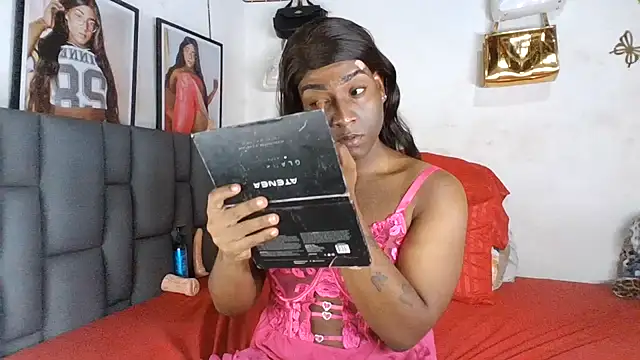 Snapshot of bigcrisblack chatting on 07.13.26 bigcrisblack online show from 07.13.26