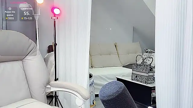 Snapshot of yoyo520- chatting on 03.08.25 yoyo520- online show from 03.08.25