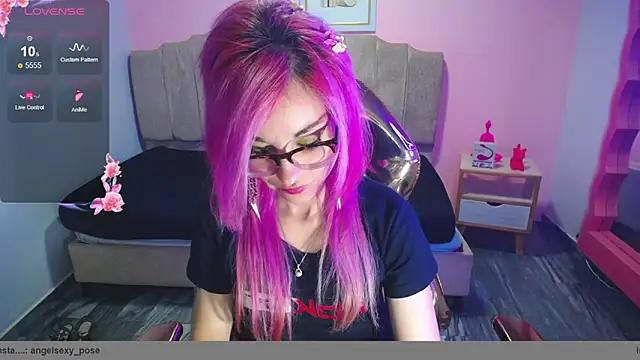 abril ch  online show from 10.22.25