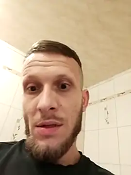 Snapshot of hoot_denis28 chatting on 12.21.24 hoot denis28 online show from 12.21.24