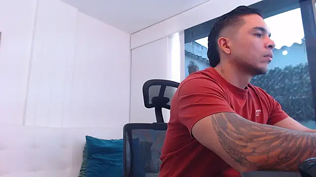 estebandelouis online show from 03.05.25