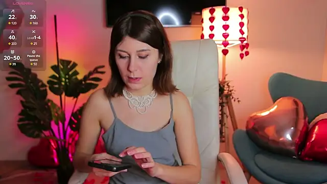 Snapshot of Hailey_Green chatting on 02.13.25 Hailey Green online show from 02.13.25