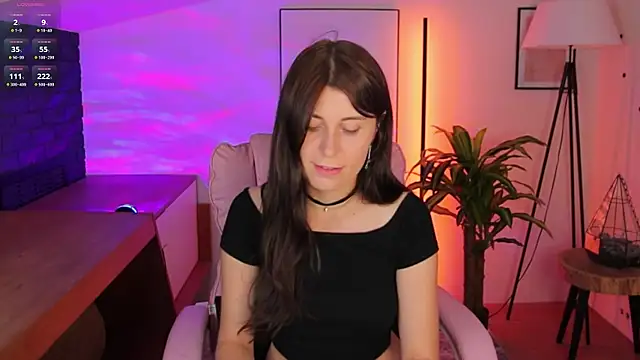 Snapshot of Hailey_Green chatting on 09.17.25 Hailey Green online show from 09.17.25