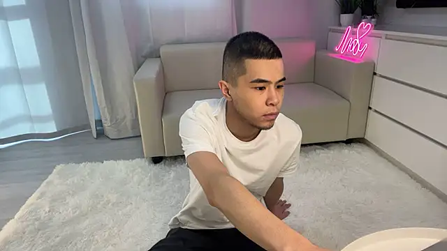 Dylan mercy online show from 02.08.25