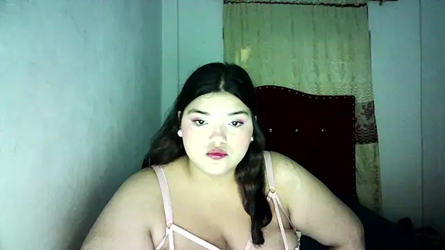 Snapshot of kira_vegaa chatting on 01.23.25 kira vegaa online show from 01.23.25