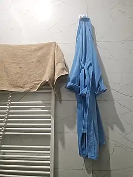 Snapshot of lapa525 chatting on 12.13.24 lapa525 online show from 12.13.24