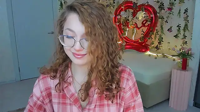 Snapshot of SereneFlame chatting on 02.15.26 SereneFlame online show from 02.15.26