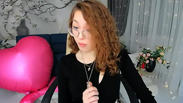 Snapshot of SereneFlame chatting on 02.22.26 SereneFlame online show from 02.22.26