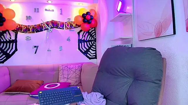 1Sloppy Fox4 online show from 10.24.25