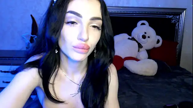 Snapshot of NancyLovee_ chatting on 12.27.24 NancyLovee online show from 12.27.24