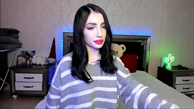 Snapshot of NancyLovee_ chatting on 02.17.25 NancyLovee online show from 02.17.25