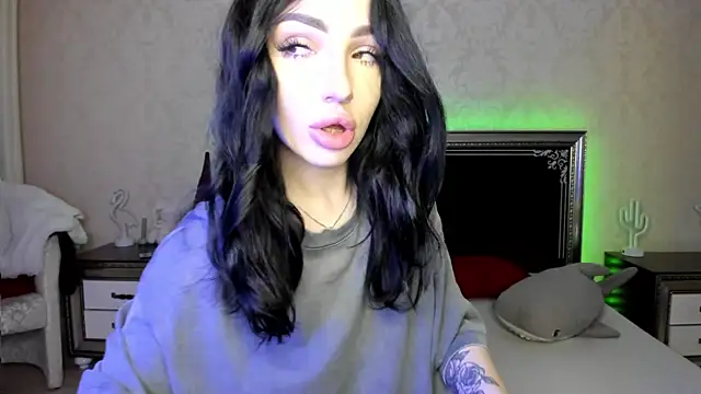 Snapshot of NancyLovee_ chatting on 03.15.25 NancyLovee online show from 03.15.25