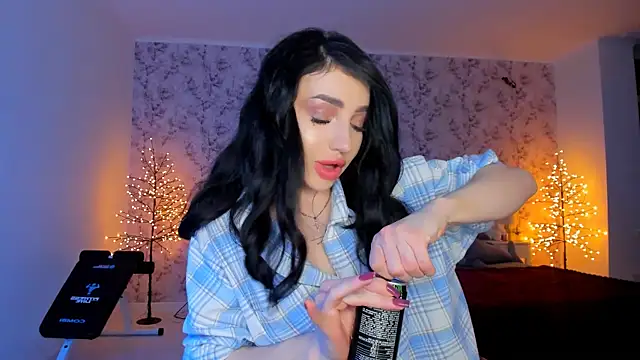 Snapshot of NancyLovee_ chatting on 02.19.26 NancyLovee online show from 02.19.26