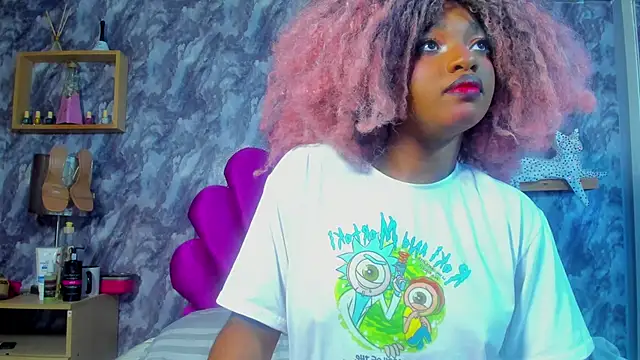 Snapshot of EMMAPARISS chatting on 03.19.26 EMMAPARISS online show from 03.19.26