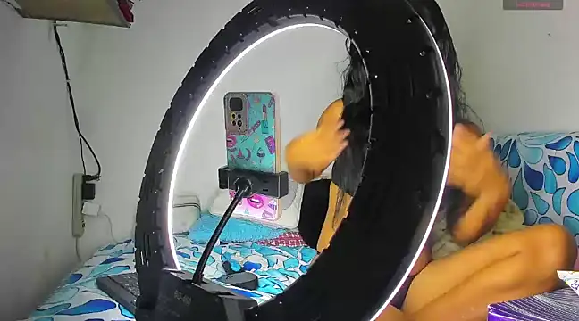 Snapshot of Nenita_Hot_ chatting on 03.11.25 Nenita Hot online show from 03.11.25