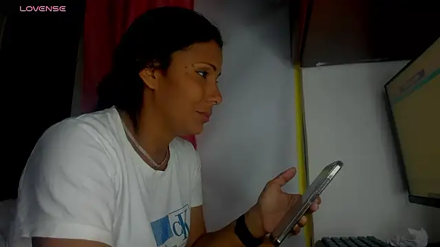 Nenita Hot  online show from 01.13.26