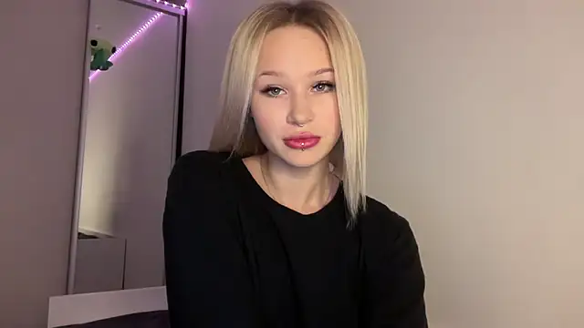 ur molly online show from 12.08.24