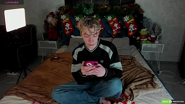 TrevorBenson online show from 12.20.25