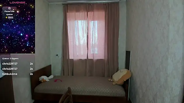 Snapshot of elis_gabbi chatting on 03.21.25 elis gabbi online show from 03.21.25