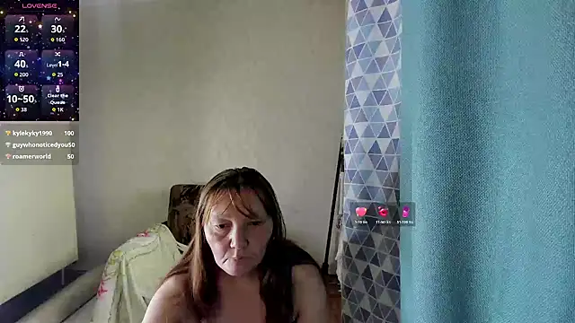 Snapshot of elis_gabbi chatting on 06.20.26 elis gabbi online show from 06.20.26