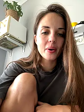 AmiLavs online show from 10.26.25