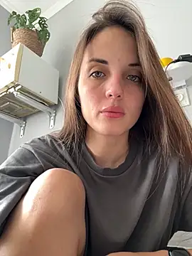 AmiLavs online show from 10.31.25