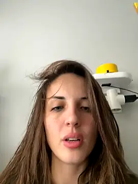 AmiLavs online show from 11.25.25