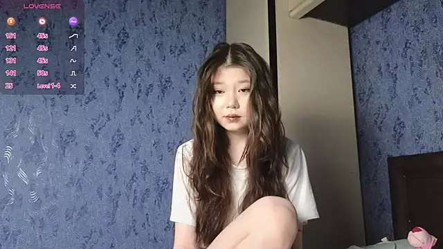 Snapshot of hoshina_sayeri chatting on 05.29.26 hoshina sayeri online show from 05.29.26