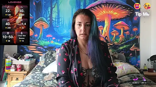 tattoomilf86 online show from 03.16.25