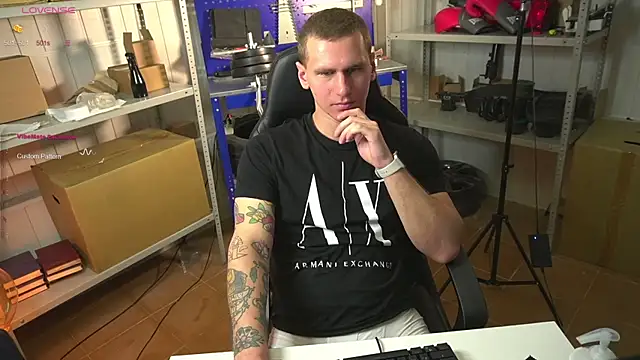 Snapshot of vance_rulez chatting on 02.08.25 vance rulez online show from 02.08.25