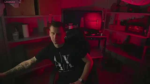 Snapshot of vance_rulez chatting on 02.14.25 vance rulez online show from 02.14.25