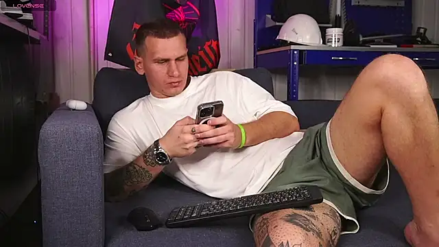 Snapshot of vance_rulez chatting on 09.19.25 vance rulez online show from 09.19.25