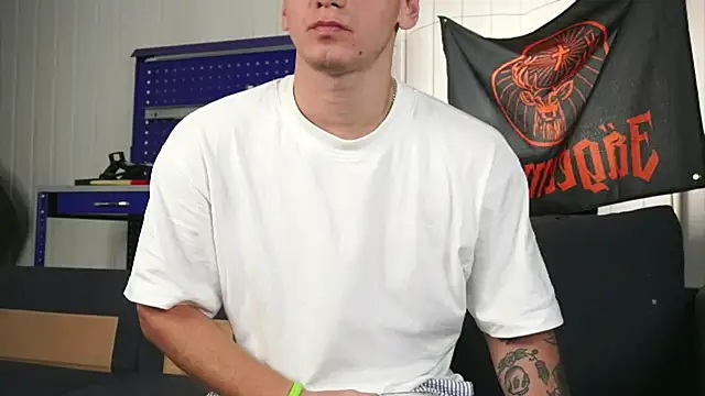 Snapshot of vance_rulez chatting on 09.20.25 vance rulez online show from 09.20.25