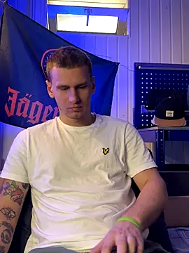 Snapshot of vance_rulez chatting on 10.11.25 vance rulez online show from 10.11.25