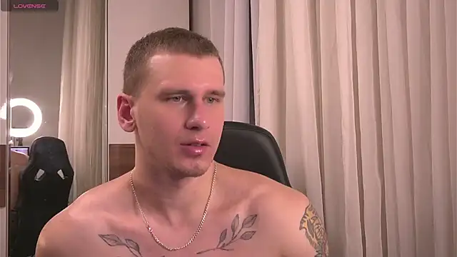 Snapshot of vance_rulez chatting on 11.26.25 vance rulez online show from 11.26.25