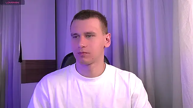 Snapshot of vance_rulez chatting on 11.27.25 vance rulez online show from 11.27.25