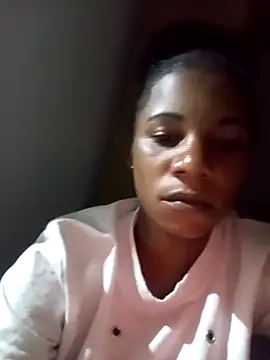 Snapshot of Yourlittlegirl19 chatting on 12.15.24 Yourlittlegirl19 online show from 12.15.24