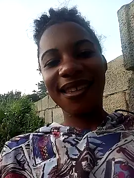 Snapshot of Yourlittlegirl19 chatting on 12.18.24 Yourlittlegirl19 online show from 12.18.24
