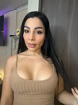 Snapshot of MOMALANA chatting on 03.01.26 MOMALANA online show from 03.01.26