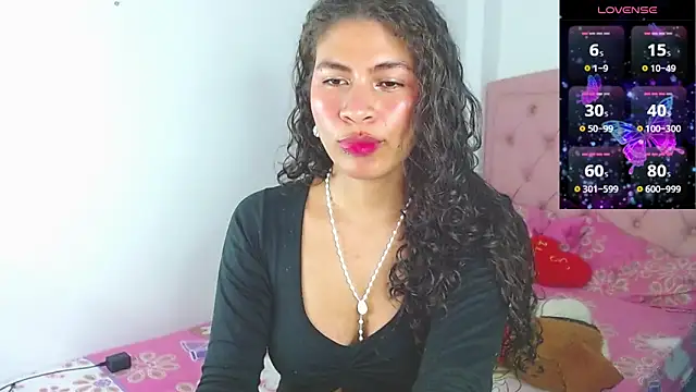 Snapshot of Cynthia_hazel chatting on 09.15.25 Cynthia hazel online show from 09.15.25