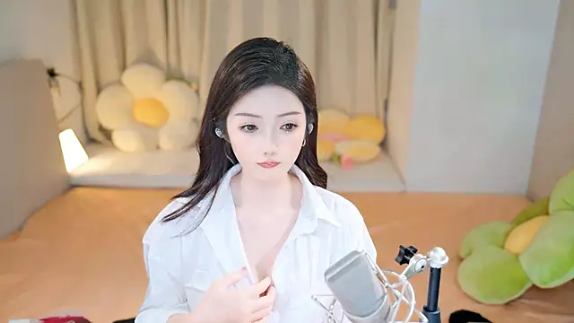 Eimile online show from 12.07.24