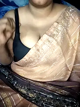 Snapshot of Sopnia chatting on 12.12.24 Sopnia online show from 12.12.24