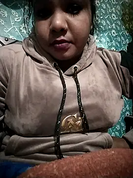 Snapshot of Sopnia chatting on 01.16.25 Sopnia online show from 01.16.25