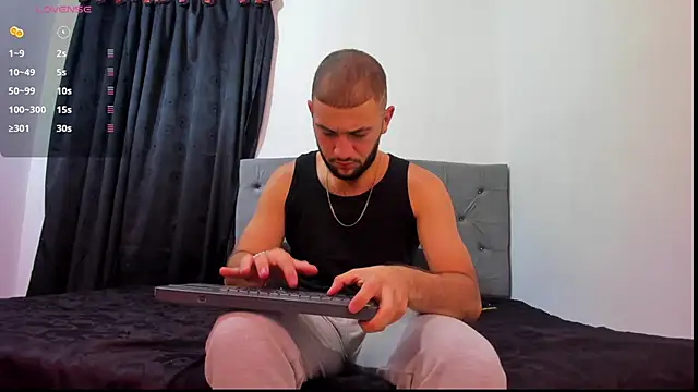 MaximusDick1  online show from 12.03.25