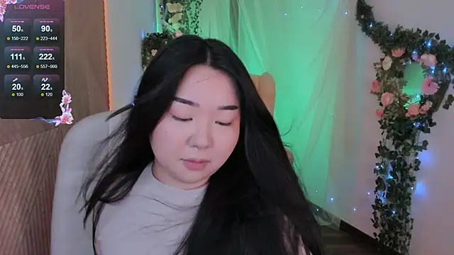 Snapshot of mei_honey_ chatting on 01.02.25 mei honey  online show from 01.02.25