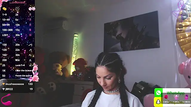 EvelynAisha online show from 02.01.25