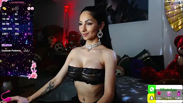 EvelynAisha online show from 02.23.25