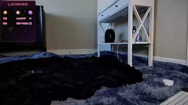 Snapshot of Brooklyn_Bee chatting on 01.19.25 Brooklyn Bee online show from 01.19.25