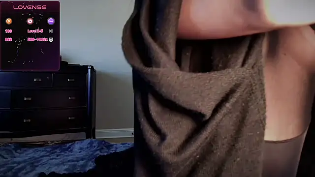 Snapshot of Brooklyn_Bee chatting on 01.25.25 Brooklyn Bee online show from 01.25.25