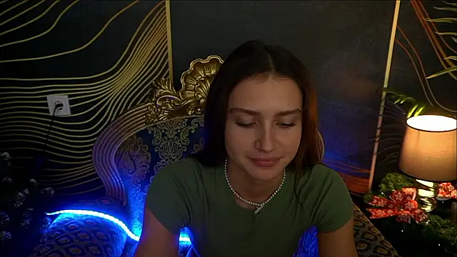 Snapshot of ValeryRoyale chatting on 12.04.24 ValeryRoyale online show from 12.04.24